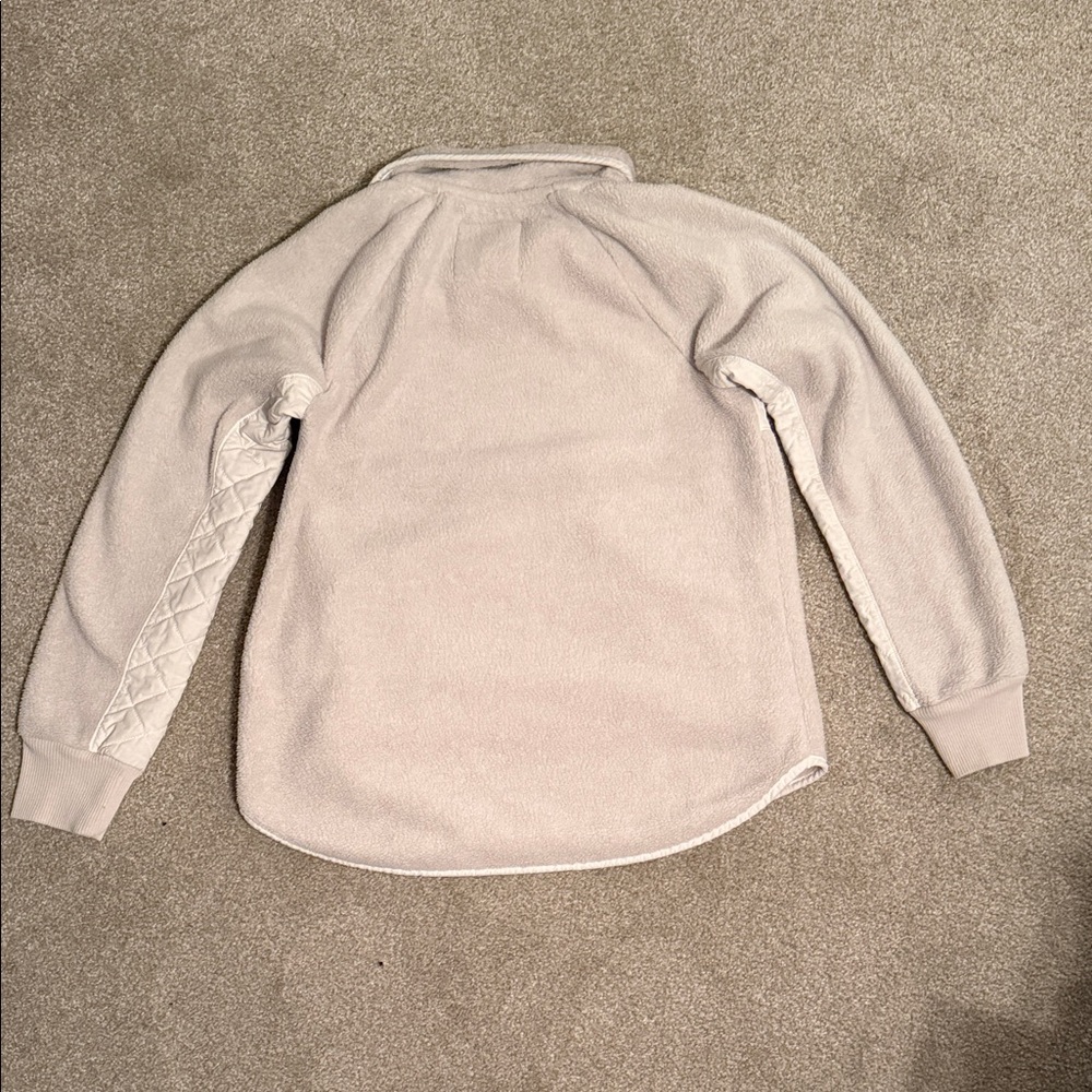 Cozy Quilted Abercrombie Pullover Sweater - Picture 3 of 4